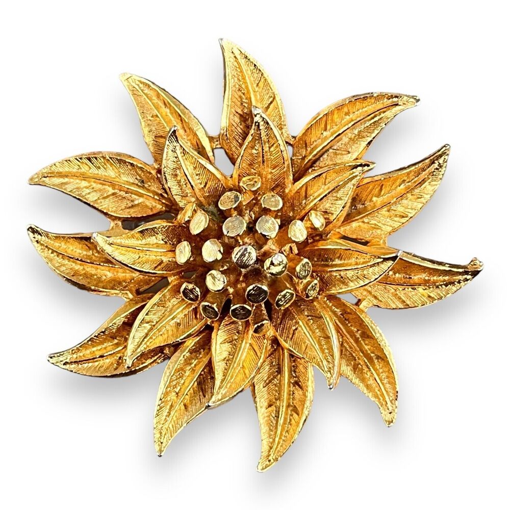 Vintage 1970s Gold Tone Floral Brooch Textured Layered Pin - 4W